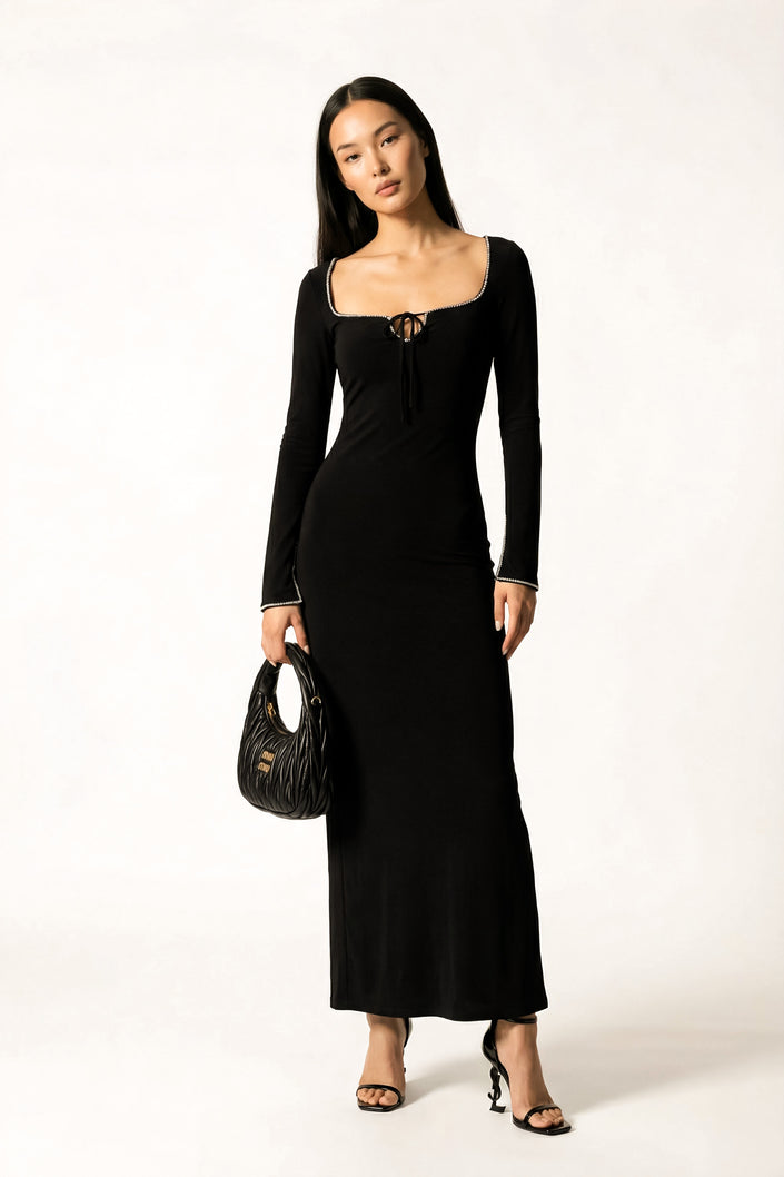 فستان منحوت مزين بالكريستال الأسود