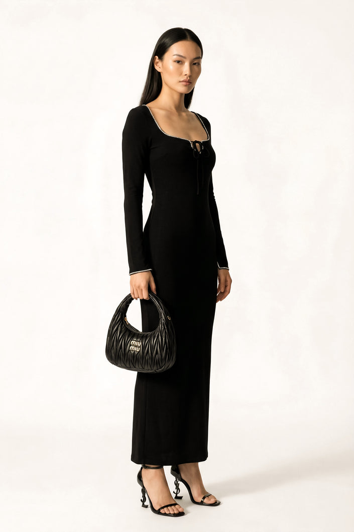 فستان منحوت مزين بالكريستال الأسود