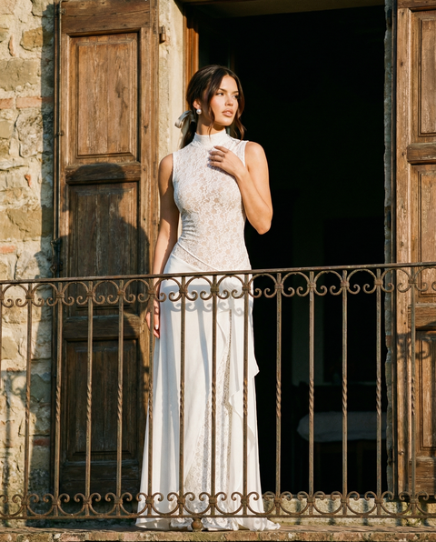 The Florence Lace Gown NOJESSIA