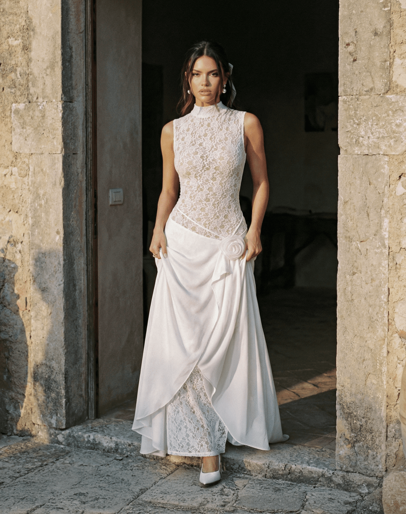The Florence Lace Gown - S | NOJESSIA